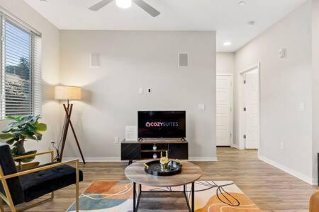 Paradise Cozysuites With Pool And Jacuzzi 11 凤凰城 外观 照片