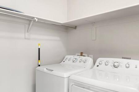 Paradise Cozysuites With Pool And Jacuzzi 11 凤凰城 外观 照片