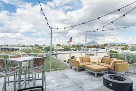 Paradise Cozysuites With Pool And Jacuzzi 11 凤凰城 外观 照片